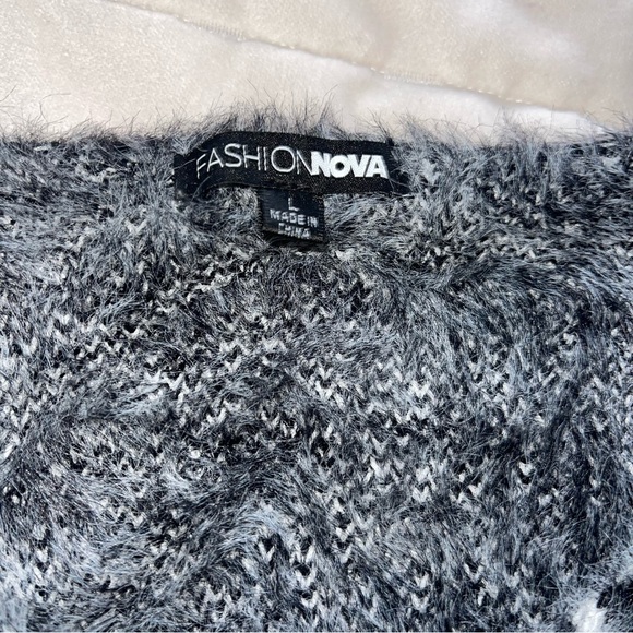 FASHION NOVA HOUNDSTOOTH SWEATER SET - Picture 5 of 8